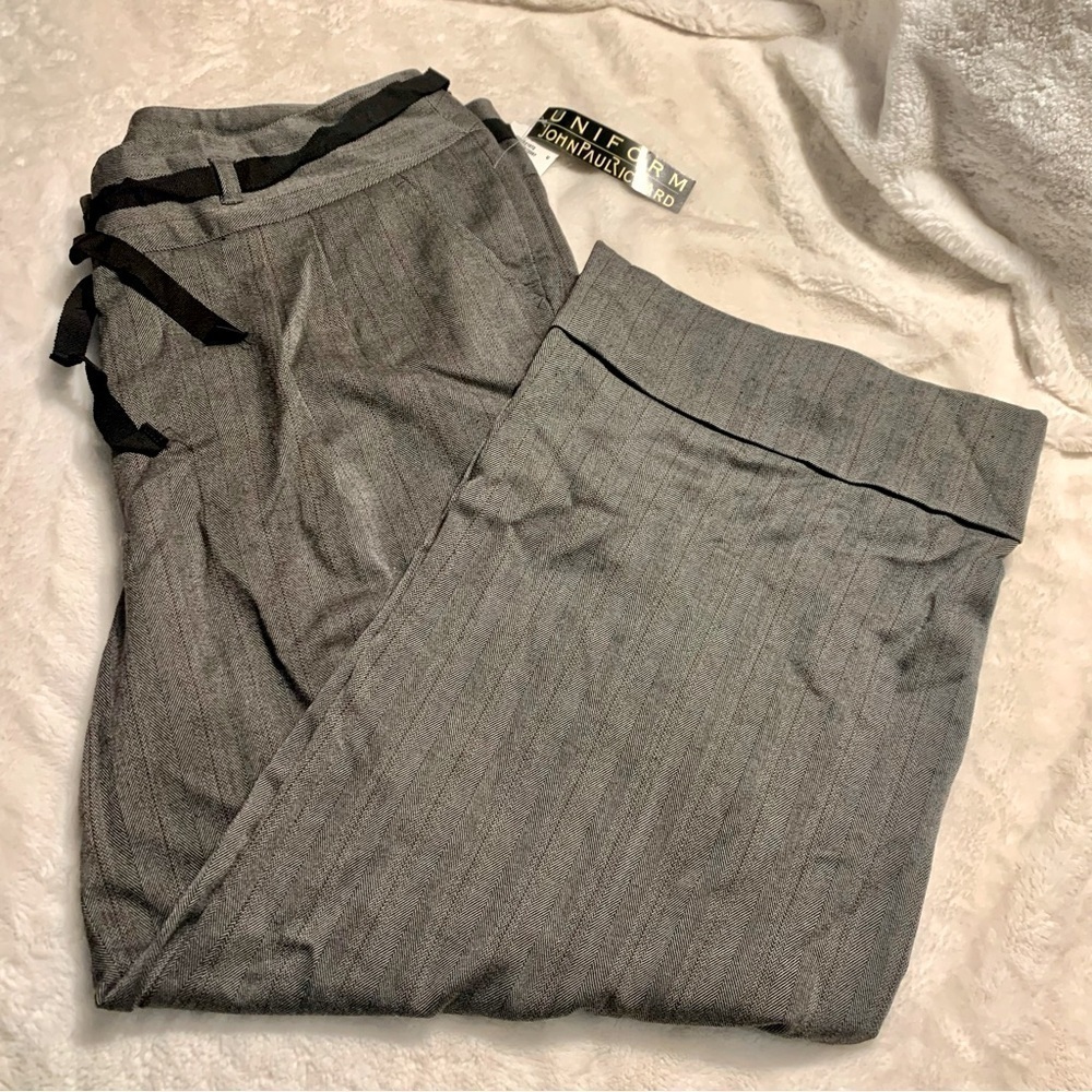 NWT John Paul Richard Uniform Capri Pants Sz 14 Grey Black Ribbon Belt Pockets